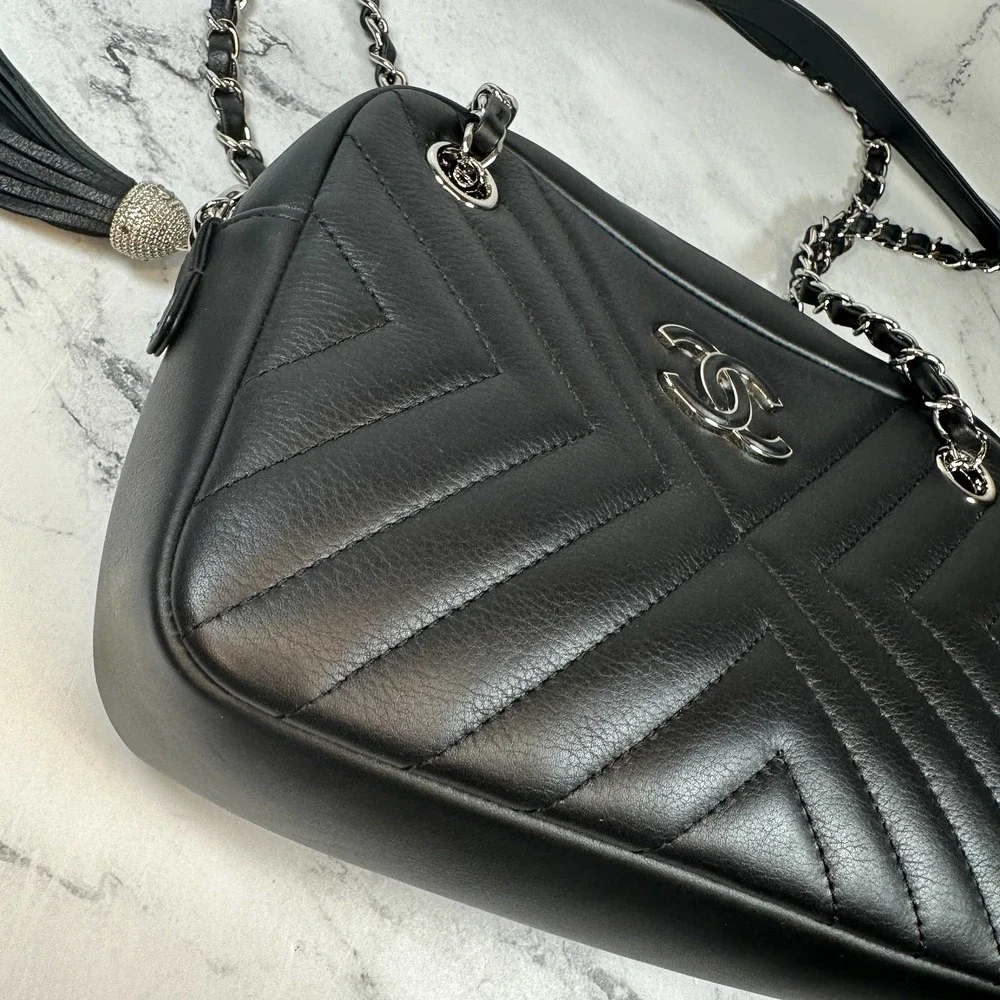 Chanel Chevron Camera Case Bag CC Black Diagonal Shoulder Purse Handbag Silver - Picture 13 of 16